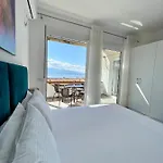 Sunny Bay Apartman *