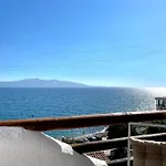 Sunny Bay