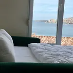 Sunny Bay