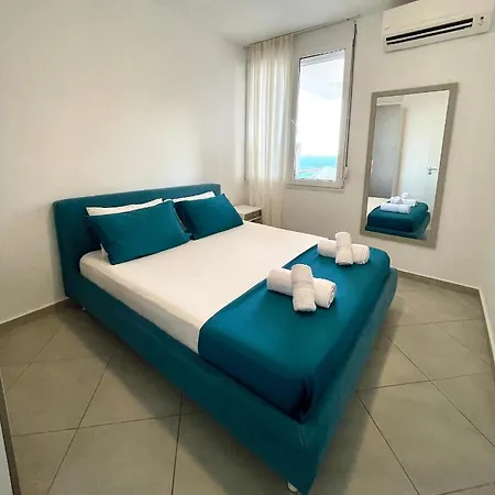 Sunny Bay Sarandë