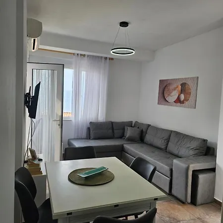 Sunny Bay * Sarandë