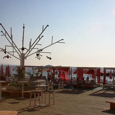 아파트 Sunny Bay Sarandë