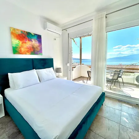 Sunny Bay Apartment