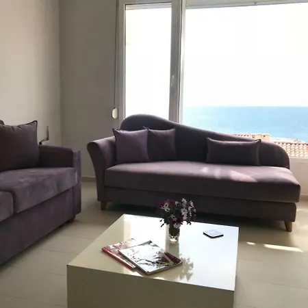Sunny Bay Apartment