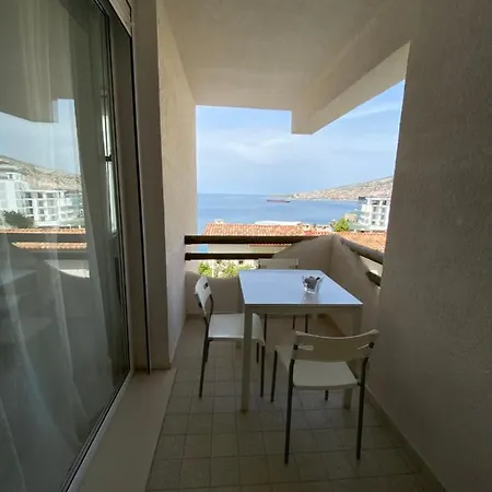 Sunny Bay Apartamento Sarandë