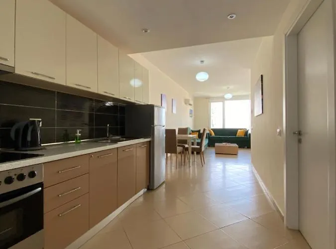 Sunny Bay * Sarandë